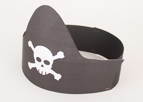 Chapeau de pirate tricorne fabriqué en papier cartonné noir